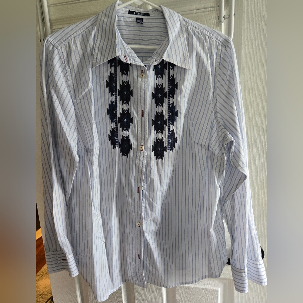 Chaps White and Blue Pinstripe Longsleeve w/ Aztec details, size 1X.